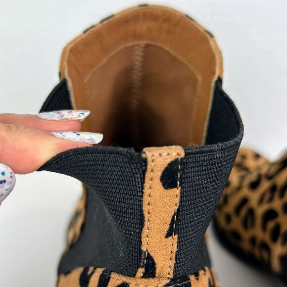 Chinese Laundry Finn Chelsea Bootie Leopard Animal Print Boots Pointed Toe 8.5 - Picture 9 of 11